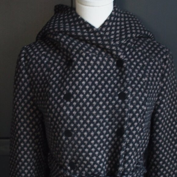 Kismet | Houndstooth Wool Blend Tie Waist Coat w Hood - Picture 3 of 6